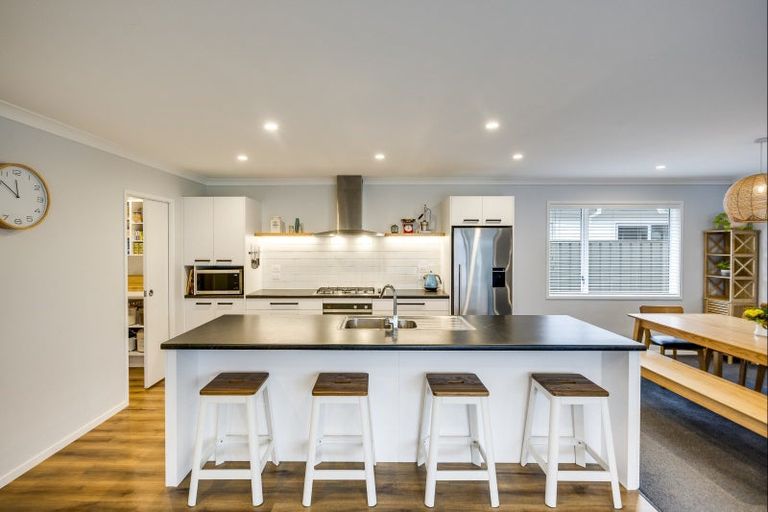 Photo of property in 26 Hurunui Drive, Te Awa, Napier, 4110