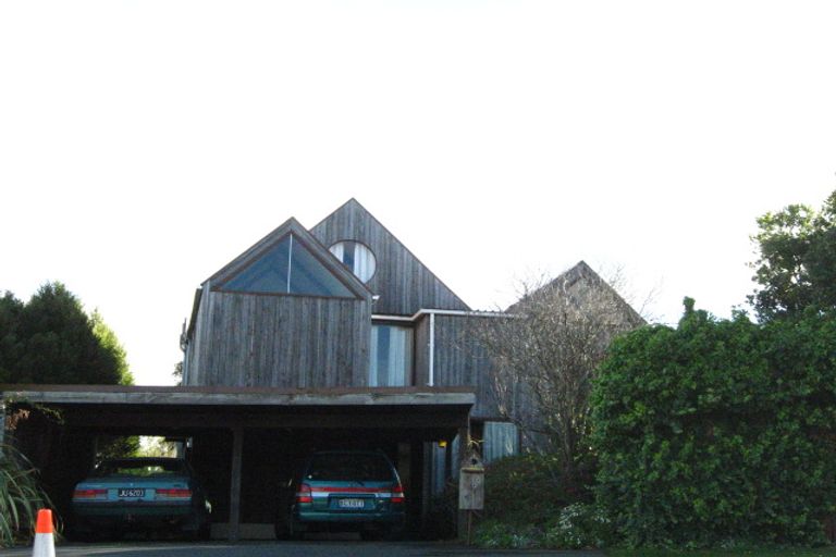 Photo of property in 203 Highcliff Road, Shiel Hill, Dunedin, 9013