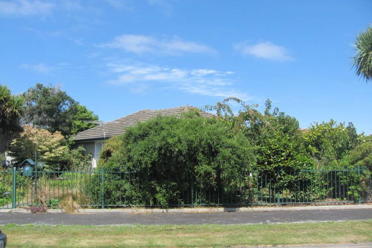 Photo of property in 2 Chevy Place, Hoon Hay, Christchurch, 8025