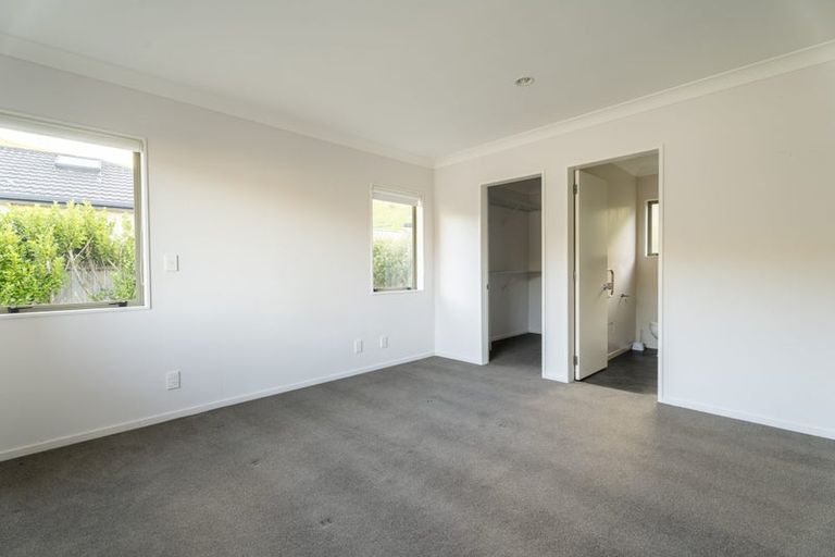 Photo of property in 14 Gifford Grove, Churton Park, Wellington, 6037