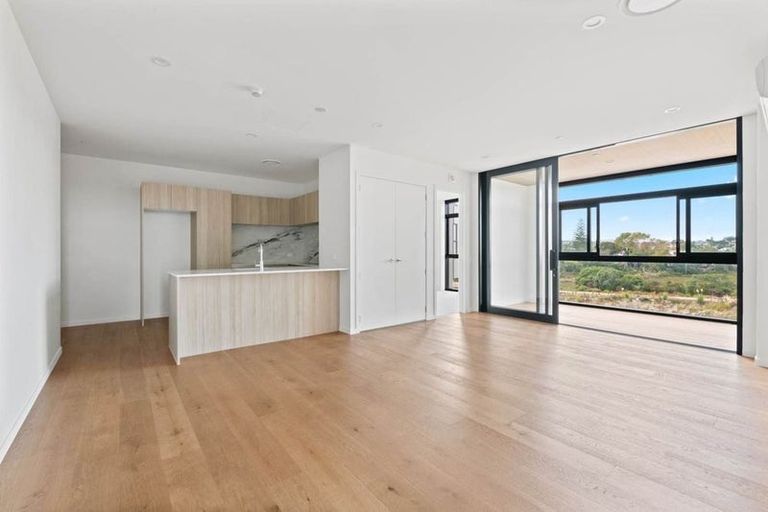 Photo of property in Amaia, 404/48 Esmonde Road, Takapuna, Auckland, 0622