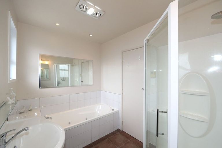 Photo of property in 33 Folkestone Drive, Flaxmere, Hastings, 4120