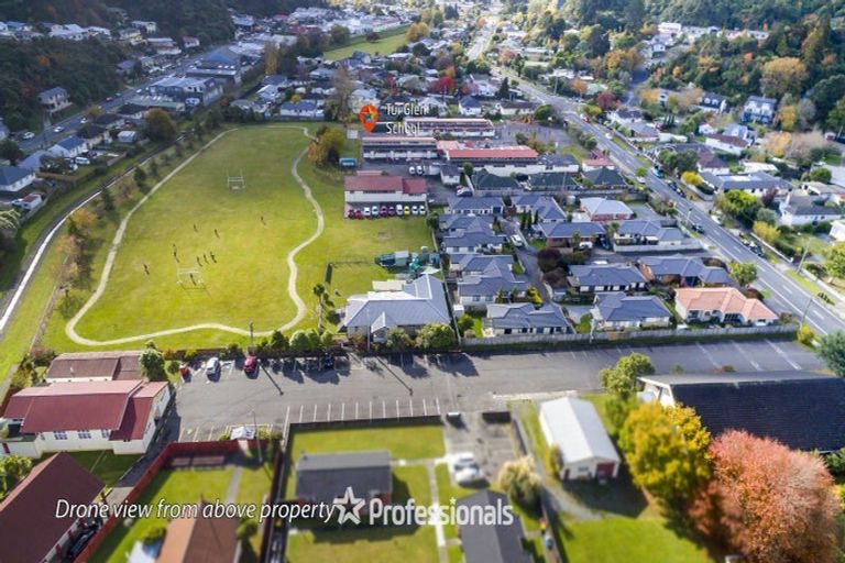 Photo of property in 7 Kapuranga Grove, Stokes Valley, Lower Hutt, 5019