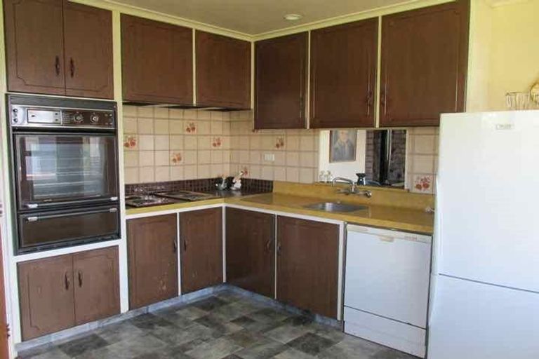 Photo of property in 12 Otupai Street, Two Mile Bay, Taupo, 3330