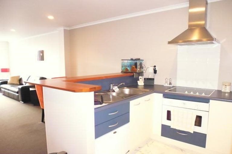 Photo of property in Terrace Heights Apartments, 11d/163 The Terrace, Wellington Central, Wellington, 6011