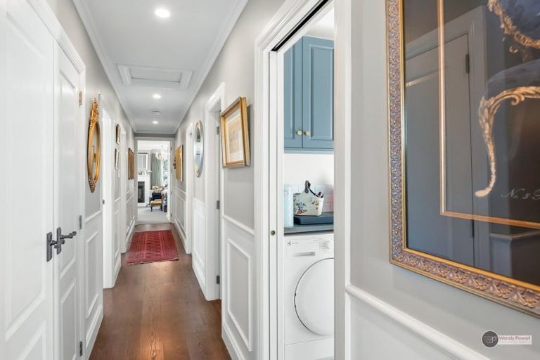 Photo of property in 10 Chestnut Grove, Maungaraki, Lower Hutt, 5010