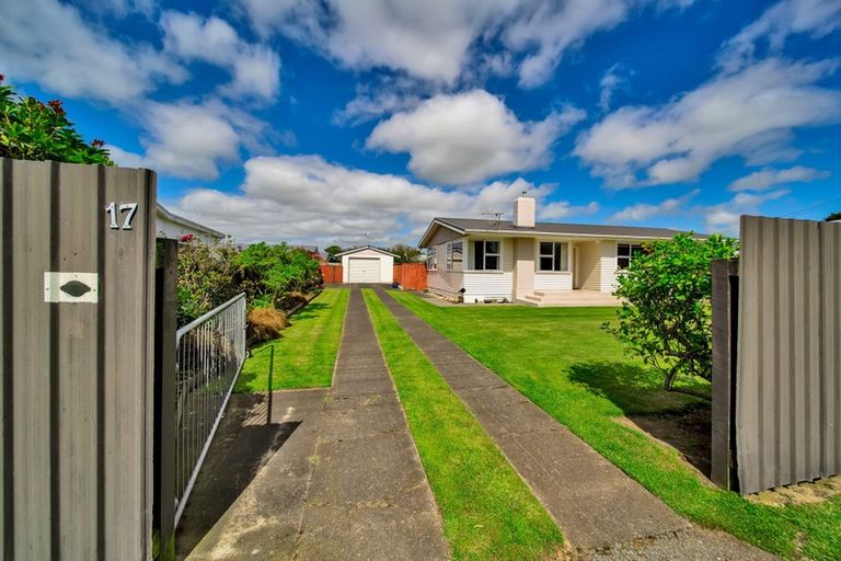 Photo of property in 17 Grey Street, Normanby, Hawera, 4614