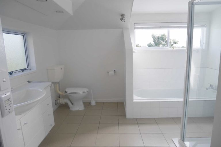 Photo of property in 9b Kinsey Terrace, Clifton, Christchurch, 8081