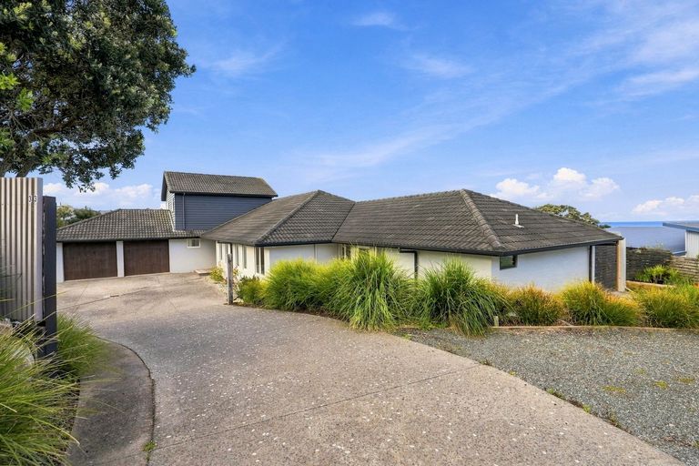 Photo of property in 33 Lax Crescent, Leigh, 0985
