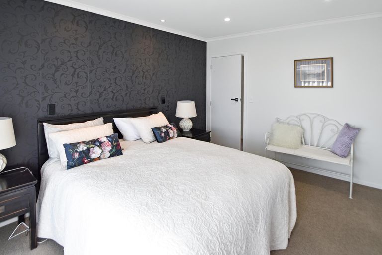 Photo of property in 6 Unwin Place, Twizel, 7901