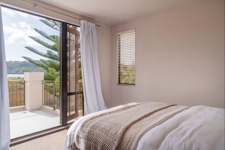 Photo of property in 141 Everitt Crescent, Whangamata, 3620