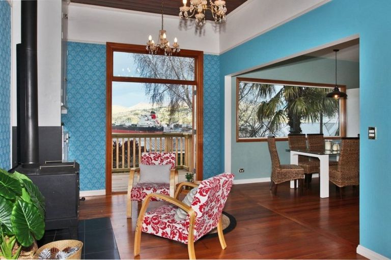 Photo of property in 5 Voelas Road, Lyttelton, 8082