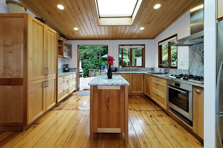 Photo of property in 54 Upland Road, Huia, Auckland, 0604