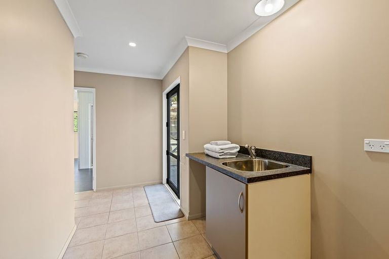 Photo of property in 5 Highland Brae, Prebbleton, 7604