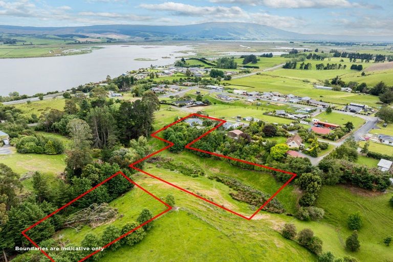 Photo of property in 31 Lake View Street, Waihola, Milton, 9073