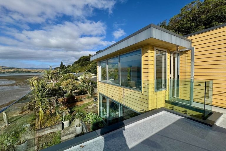 Photo of property in 15b Seaview Road, Paremata, Porirua, 5024
