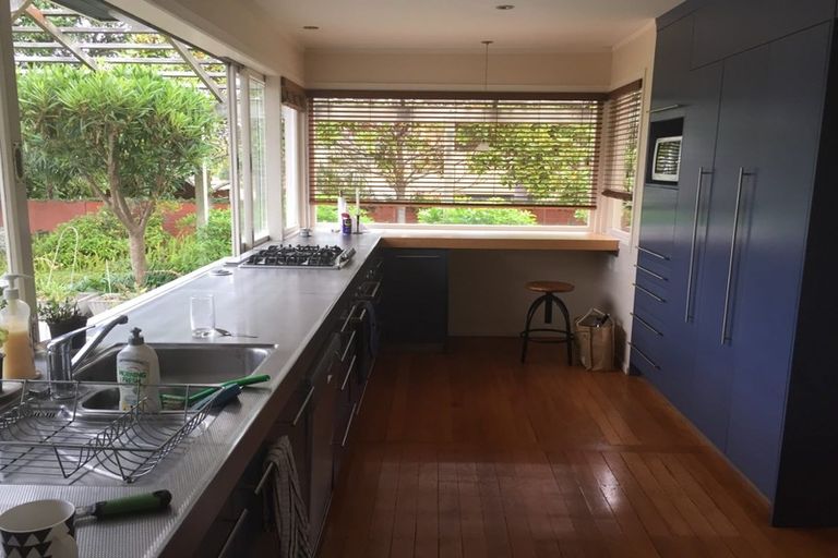 Photo of property in 303 Oceanbeach Road, Mount Maunganui, 3116