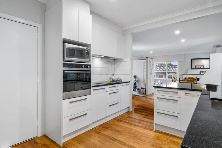 Photo of property in 24 Rothery Road, Hillpark, Auckland, 2102