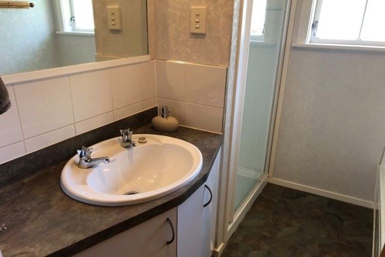 Photo of property in 17 Radiata Grove, Brown Owl, Upper Hutt, 5018