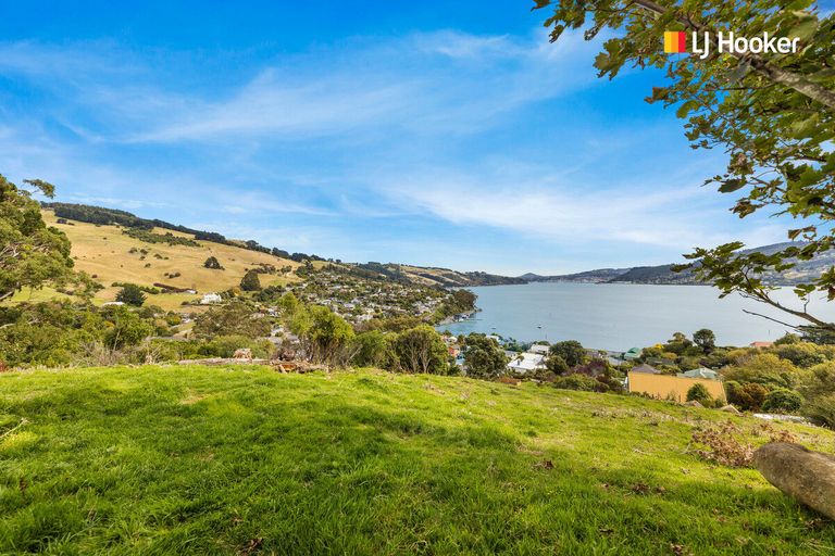 Photo of property in 51 Wharfdale Street, Macandrew Bay, Dunedin, 9014