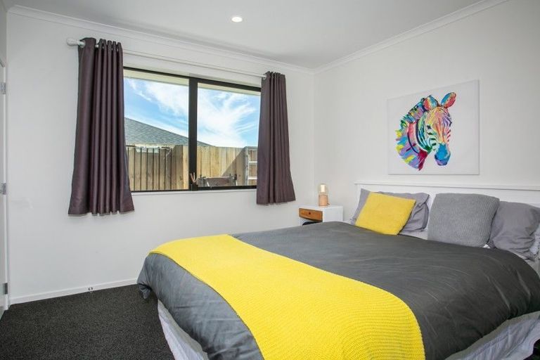 Photo of property in 33 Ruru Street, Cambridge, 3434