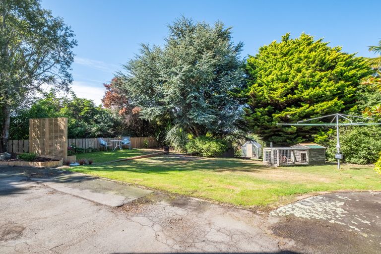 Photo of property in 121 Main Road, Fairfield, Dunedin, 9018