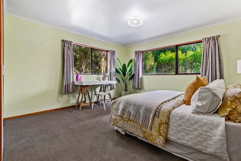 Photo of property in 21a Western Road, Laingholm, Auckland, 0604