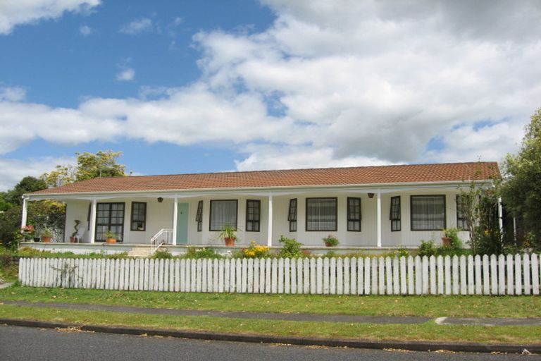 Photo of property in 11 Collie Road, Pukekohe, 2120