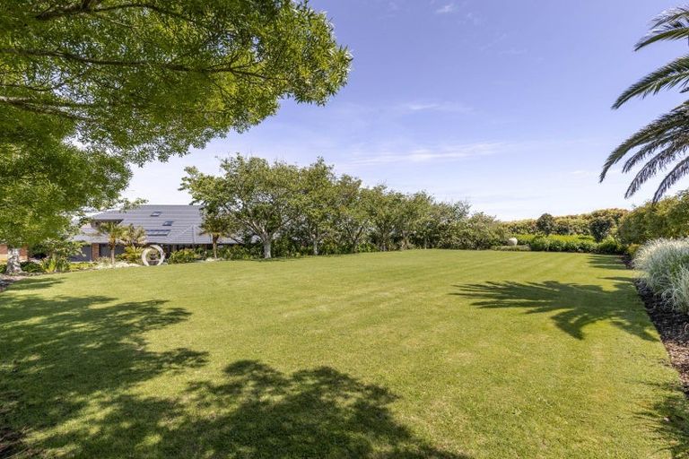 Photo of property in 1179 Devon Road, Bell Block, New Plymouth, 4373