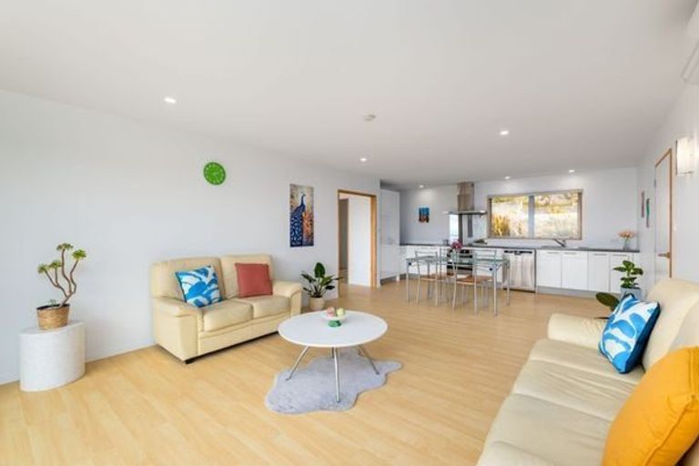 Photo of property in 5 Stoneyridge Close, Mount Pleasant, Christchurch, 8081