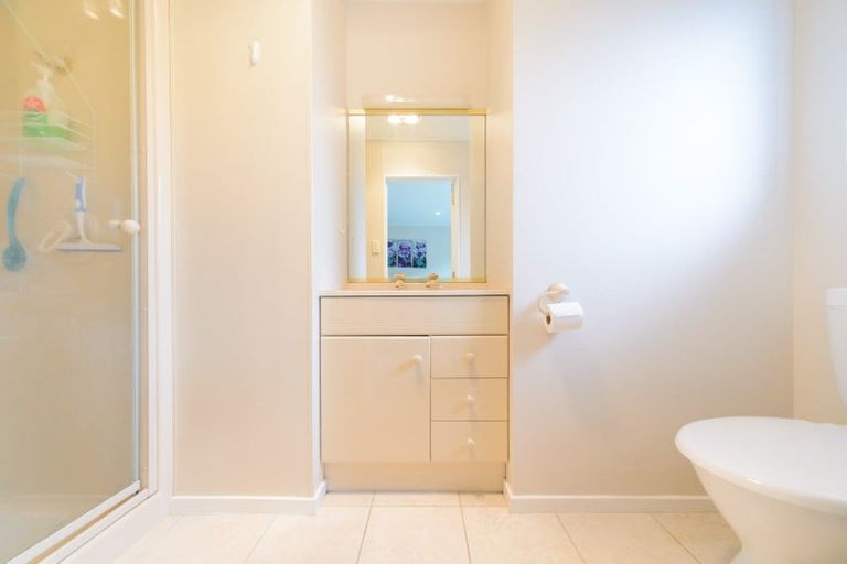 Photo of property in 27 Strachan Way, Highbury, Palmerston North, 4412