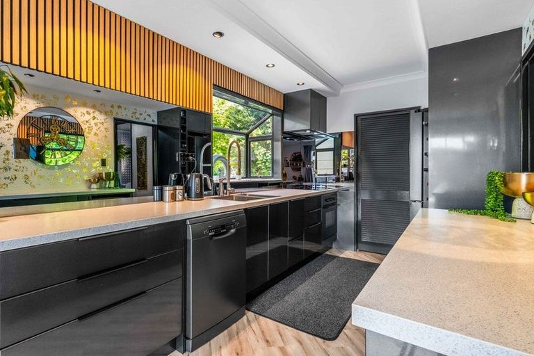 Photo of property in 10 Hastings Street, Te Puke, 3119