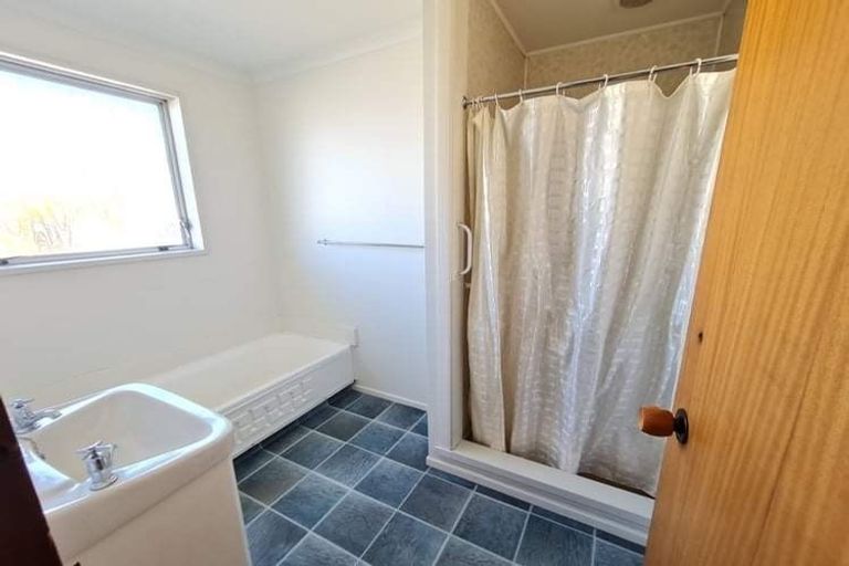 Photo of property in 19 Stacey Place, Woolston, Christchurch, 8062