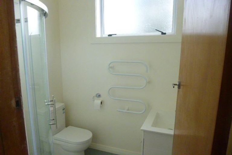 Photo of property in 29 Freeling Street, Island Bay, Wellington, 6023