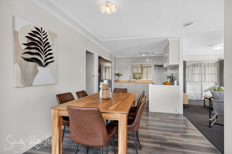 Photo of property in 27 Hurndall Street East, Maungaturoto, 0520