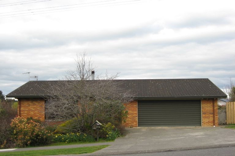Photo of property in 35 Domain Road, Waipawa, 4210