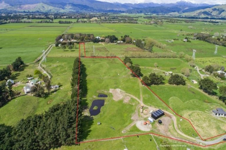 Photo of property in 181 Swamp Road, Te Horo, Otaki, 5581