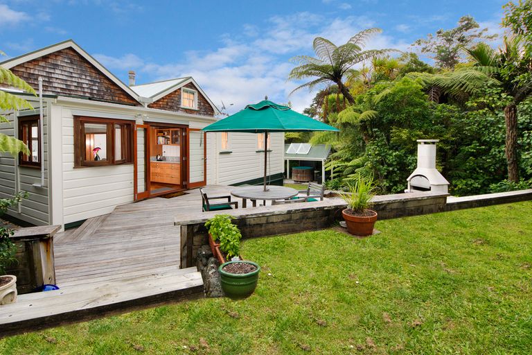 Photo of property in 54 Upland Road, Huia, Auckland, 0604