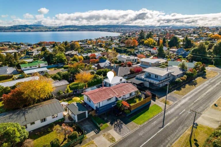 Photo of property in 4 Arrowsmith Avenue, Waipahihi, Taupo, 3330