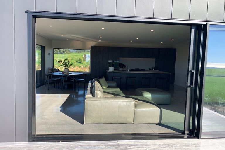 Photo of property in 187 Korito Road, Korito, New Plymouth, 4371