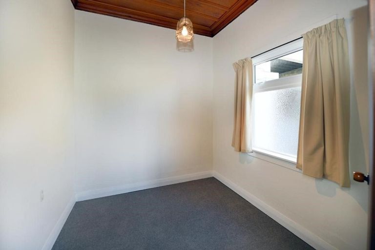 Photo of property in 63 Glendevon Place, Vauxhall, Dunedin, 9013