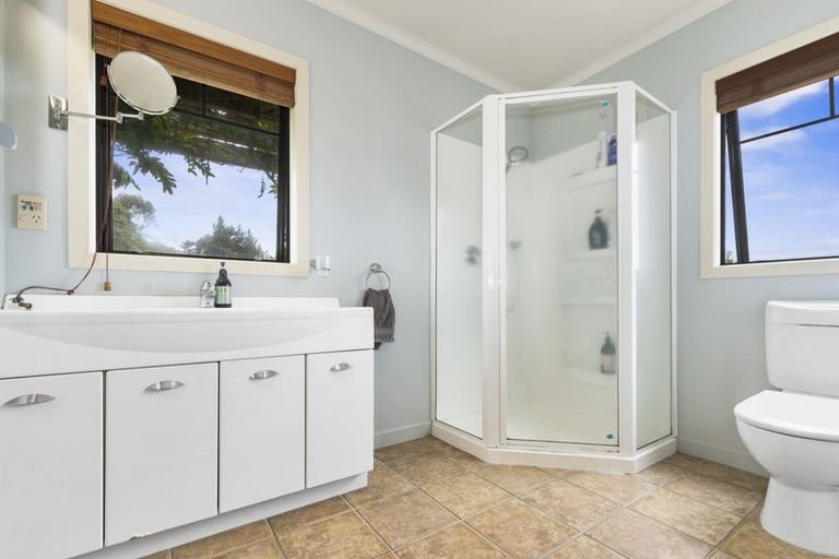 Photo of property in 28 Atkins Lane, Hamurana, Rotorua, 3097