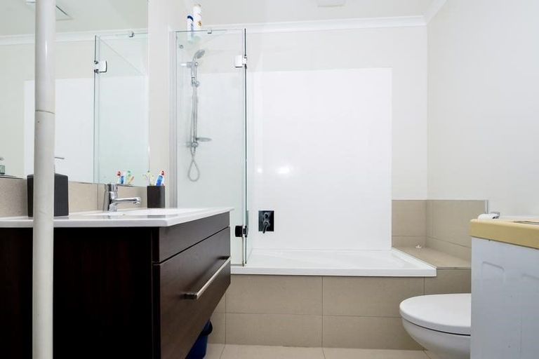 Photo of property in 7 Pohue Avenue, Huapai, Kumeu, 0810