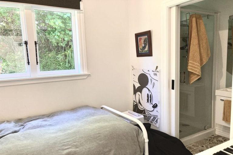 Photo of property in 1/14 Clifton Terrace, Kelburn, Wellington, 6012