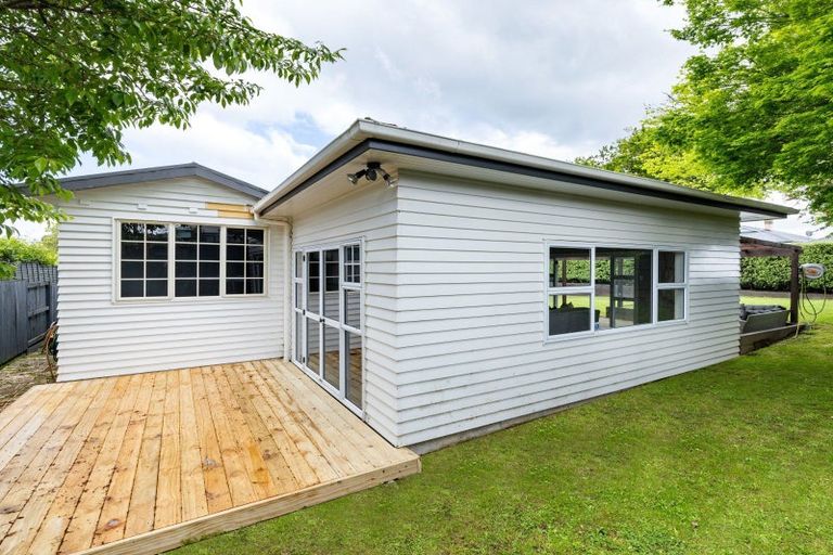 Photo of property in 117 Forest Lake Road, Forest Lake, Hamilton, 3200