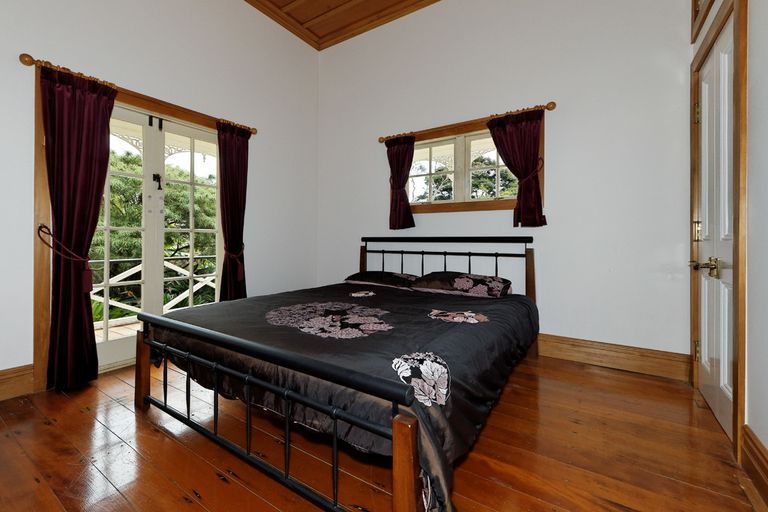 Photo of property in 54 Upland Road, Huia, Auckland, 0604