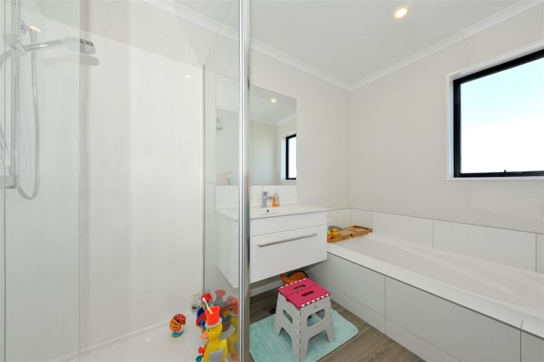 Photo of property in 3 Eric Melrose Lane, Halswell, Christchurch, 8025