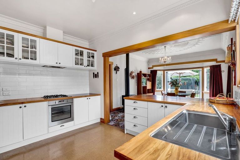 Photo of property in 3 Cross Street, Lepperton, New Plymouth, 4373