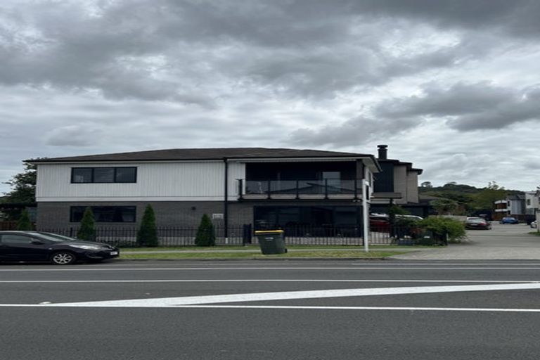 Photo of property in 1 Wyon Way, Flat Bush, Auckland, 2016