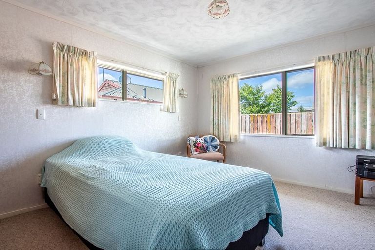 Photo of property in 16b Manchester Street, Levin, 5510